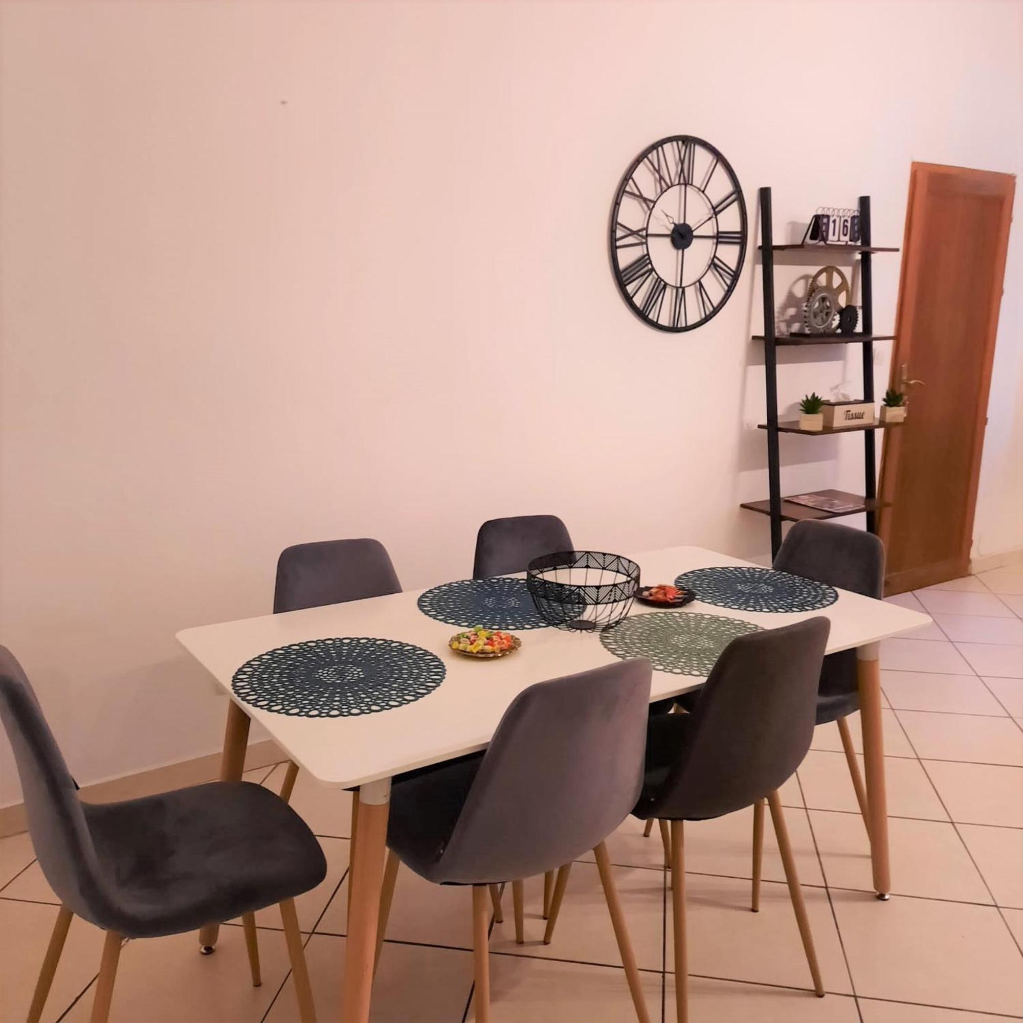 Le Albert 1Er Beziers Appartements Tout Equipes מראה חיצוני תמונה
